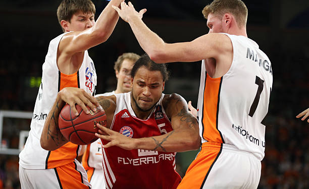 其爱国形象 其爱国形象