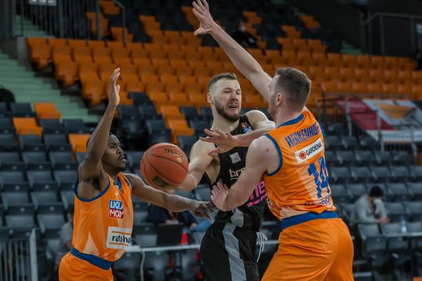 是他们重新 是他们重新